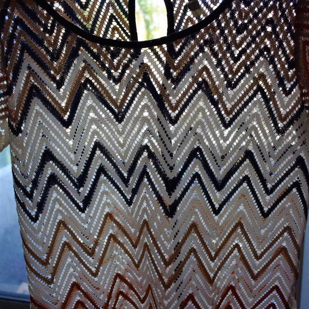 Chevron Print Top - Picture 3 of 4